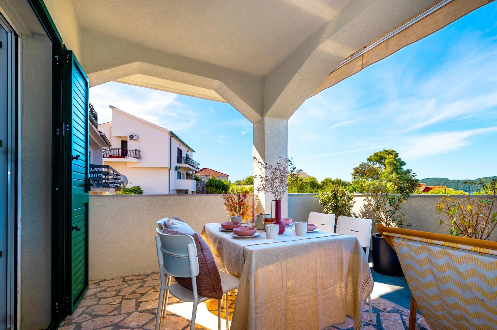 Ojra New Apartment With Seaview Sibenik Luaran gambar