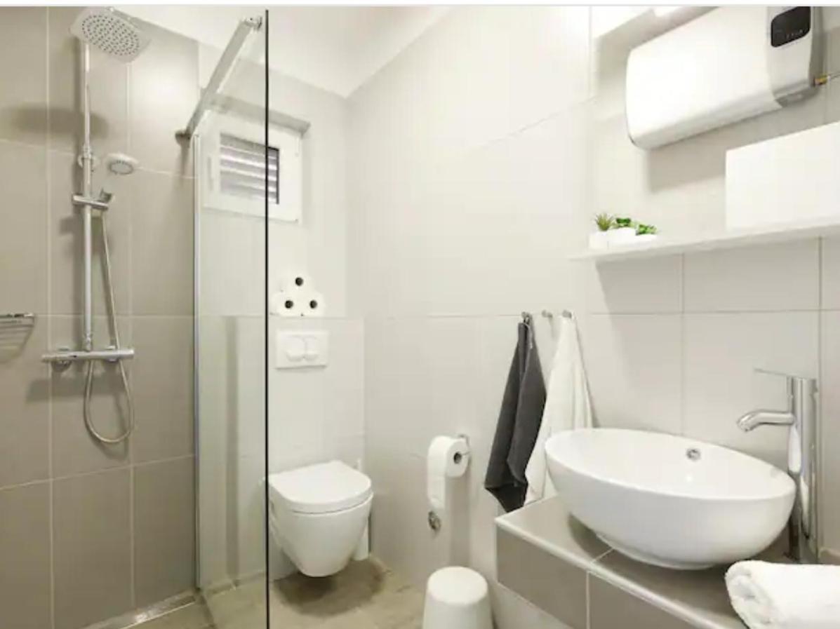 Ojra New Apartment With Seaview Sibenik Bilik gambar